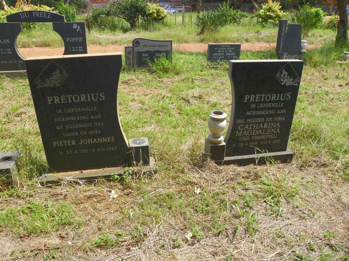 PRETORIUS Pieter Johannes 1911-1987 & Catharina Magdalena SWANEPOEL 1918-2012
