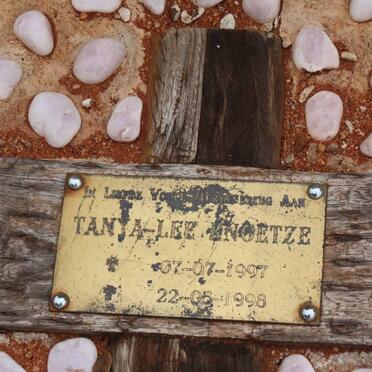 KNOETZE Tanya-Lee 1997-1998