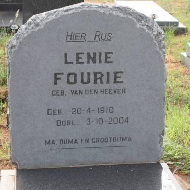 FOURIE Lenie nee VAN DEN HEEVER 1910-2004