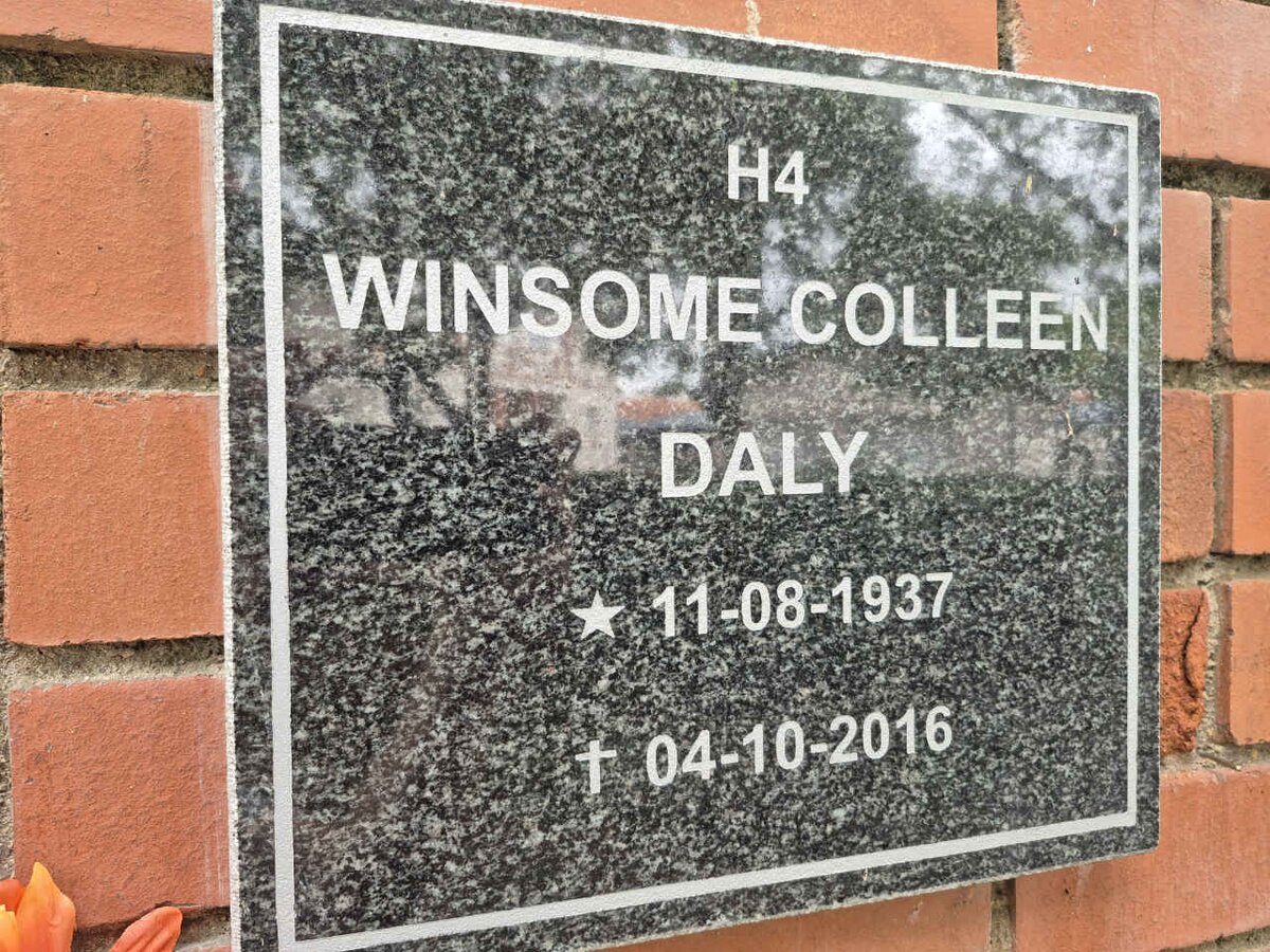 DALY Winsome Colleen 1937-2016