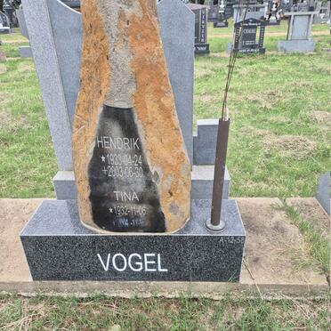 VOGEL Hendrik 1933-2003 & Tina 1932-2004 