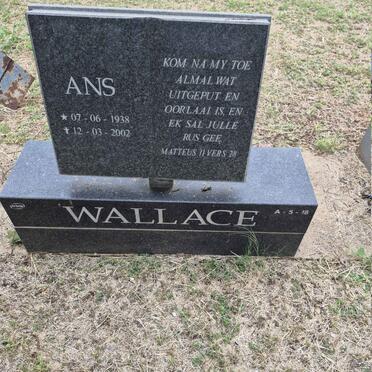 WALLACE Ans 1938-2002