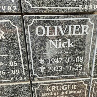 OLIVIER Nick 1947-2023