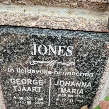 JONES George Tjaart 1940-2023 & Johanna Maria BEHRENS 1943-