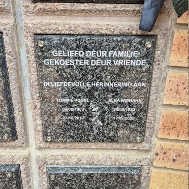 WIEHAHN Elna 1933-2023 :: VOGEL Tommie 1983-2017