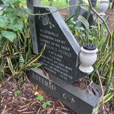 ESTERHUIZEN Stephanus Petrus 1946-1992