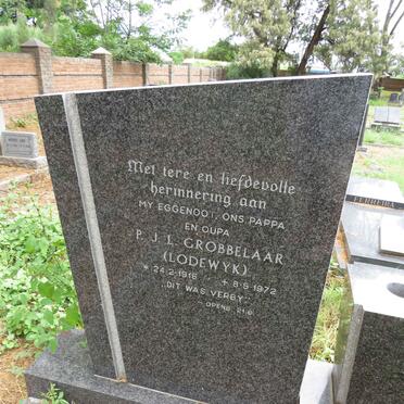GROBBELAAR P.J.L 1916-1972 & G.A.M. 1921-1998_1