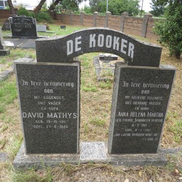 KOOKER David Mathys, de 1911-1986 & Anna Helena Martha voorheen VENTER nee FOURIE 1910-1967