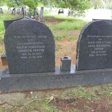 VENTER Pieter Johannes Lodewyk 1891-1978 & Anna Magrietha 1898-1982