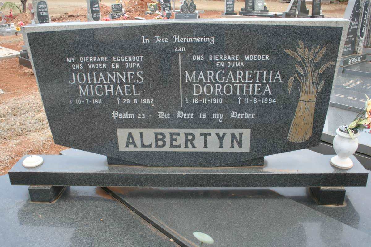 ALBERTYN Johannes Michael 1911-1982 & Margaretha Dorothea 1910-1994