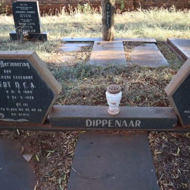 DIPPENAAR Gert D.C.A. 1909 1976 &amp; Miemie BRONKHORST 1911-2000