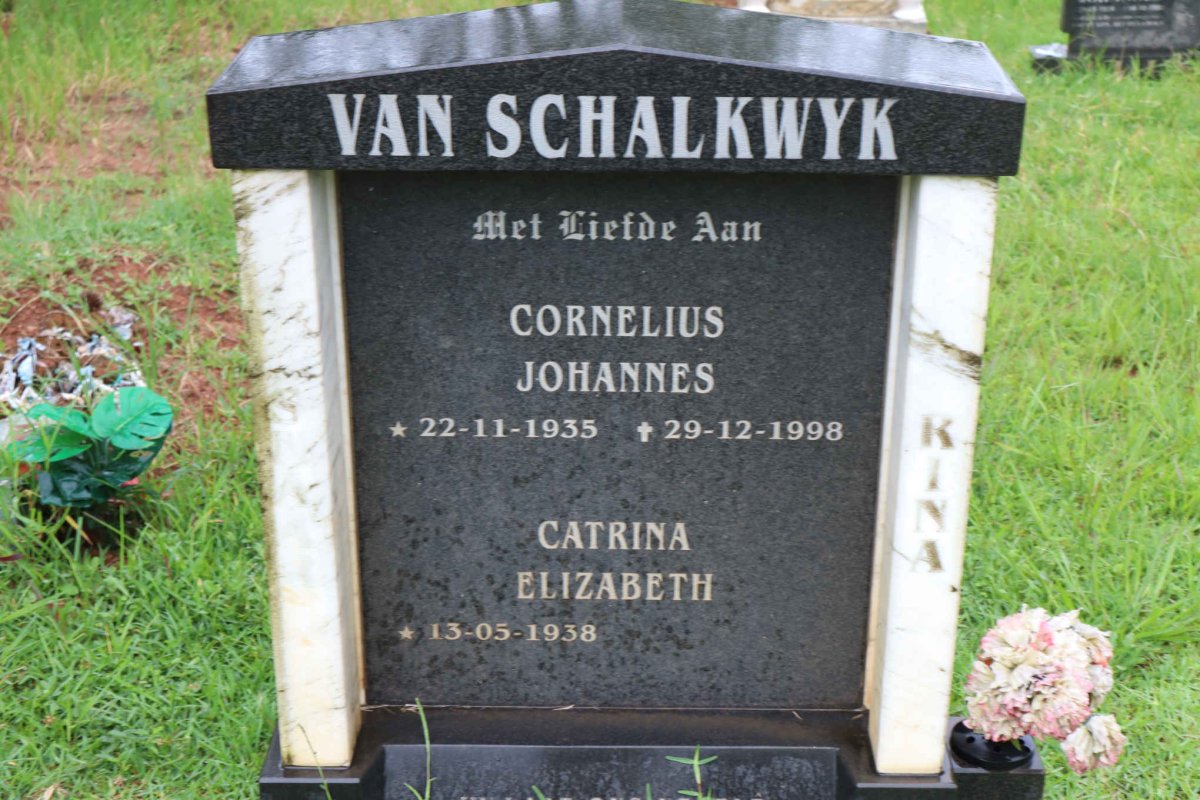 SCHALKWYK Cornelius Johannes, van 1935-1998 & Catrina Elizabeth 1938-