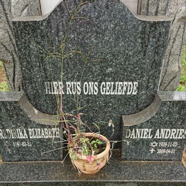 SWART Daniel Andries 1939-2009 &amp; Fredirika Elizabeth 1941-