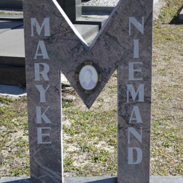 NIEMAND Maryke 1980-1998