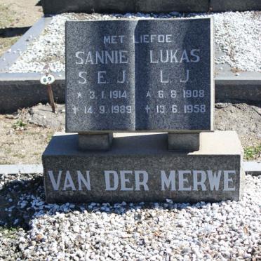 MERWE Lukas J., van der 1908-1958 &amp; Sannie E.J. 1914-1989