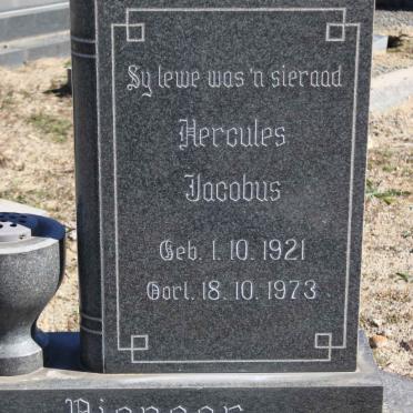 PIENAAR Hercules Jacobus 1921-1973