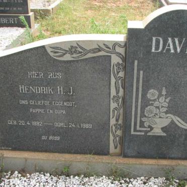 DAVEL Hendrik H.J. 1892-1969 &amp; Elsie J. ERASMUS 1893-1979