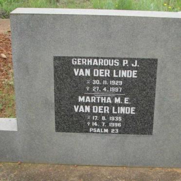 LINDE Gerhardus P.J., van der 1929-1997 &amp; Martha M.G. 1935-1996