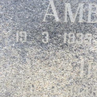 HOLDER Ambrose 1939-1994 &amp; Irene 1948-2001