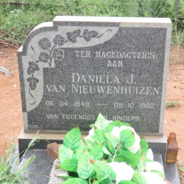 NIEUWENHUIZEN Daniela, J. van 1949-1982