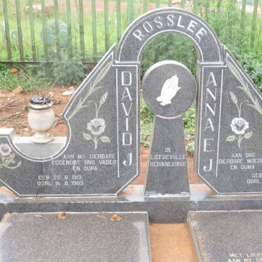 ROSSLEE David J. 1913-1983 &amp; Anna E.J. 1921-2017