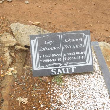 SMIT Johannes 1937-2004 &amp; Johanna Petronella 1943-2004