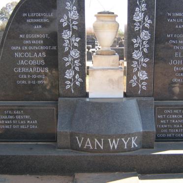 WYK Nicolaas Jacobus Gerhardus, van 1912-1999 &amp; Elsie Johanna ROBBERTS 1915-1976