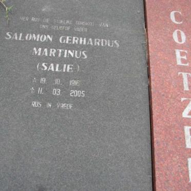 COETZEE Salomon Gerhardus Martinus 1916-2005 &amp; Johanna Magdalena MILLS 1914-2000