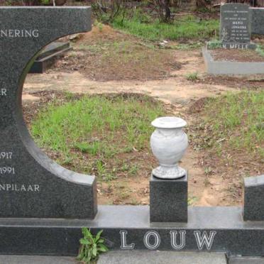LOUW Hermanus Nicolaas de Jager 1917-1991 &amp; Anna Lesya 1920-1986