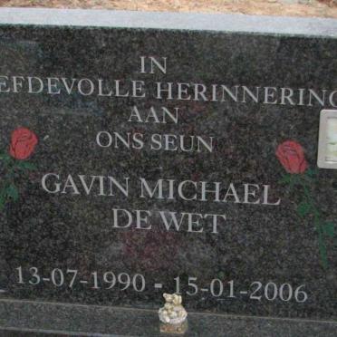 WET Gavin Michael, de 1990-2006