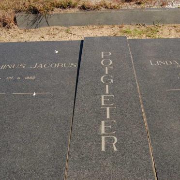 POTGIETER Marthinus Jacobus 1952- &amp; Linda Susanna BOTHA 1948-