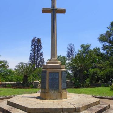 2. Memorial to the men of Barberton district who fell during the First and Second World Wars