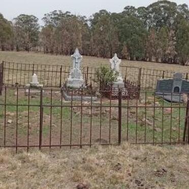Mpumalanga, BETHAL district, Bekkersrust 423, farm cemetery