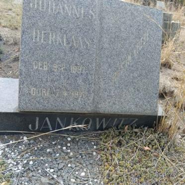 J - Surnames beginning with - J