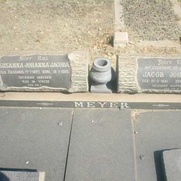 MEYER Jacob Johannes 1891-1946 &amp; Susanna Johanna Jacoba ERASMUS 1897-1965