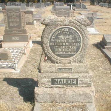 NAUDE Petronella Johanna nee VAN ZYL 1898-1945