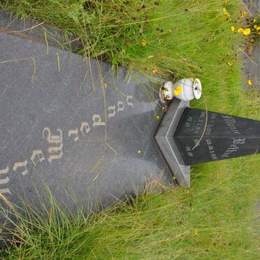 MERWE Manie, van der 1919-1974 &amp; Bettie 1931-