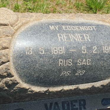 STOLTZ Reinier 1891-1966 &amp; Maria Magdalena KRUGER 1893-1975