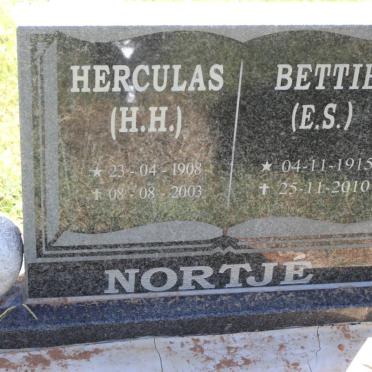 NORTJÉ H.H. 1908-2003 &amp; E.S. 1915-2010