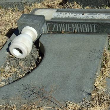 BEZUIDENHOUT