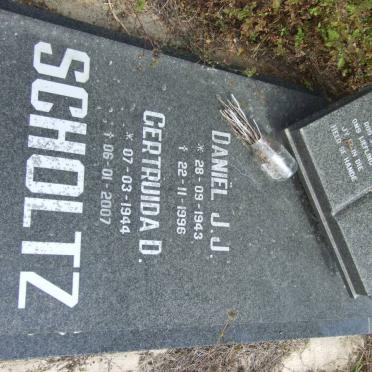SCHOLTZ Daniël J.J. 1943-1996 &amp; Gertruida D. 1944-2007