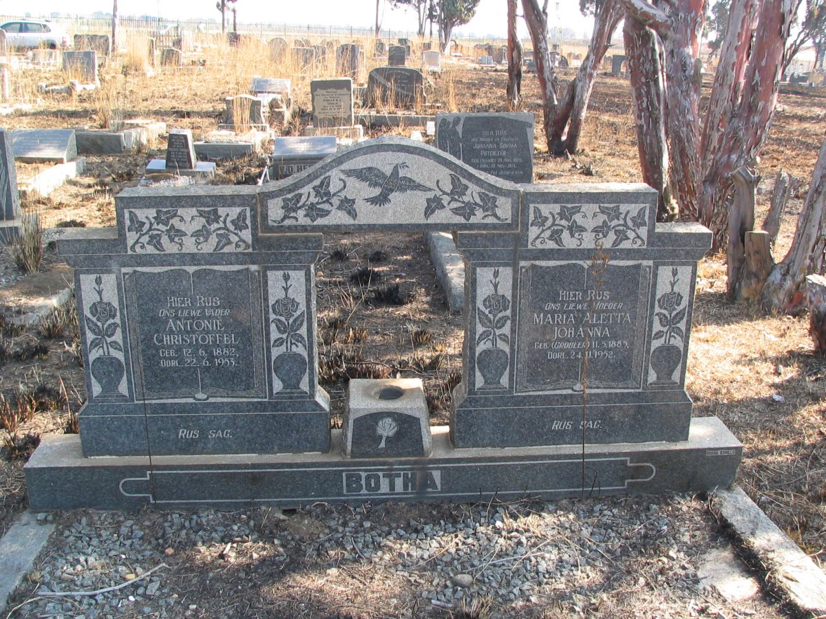 BOTHA Antonie Christoffel 1882-1953 &amp; Maria Aletta Johanna GROBLER 1885-1952 