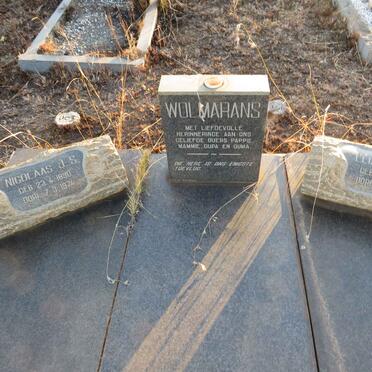 WOLMARANS Nicolaas J.S. 1890-1974 & Elizabeth W. 1893-1975_1