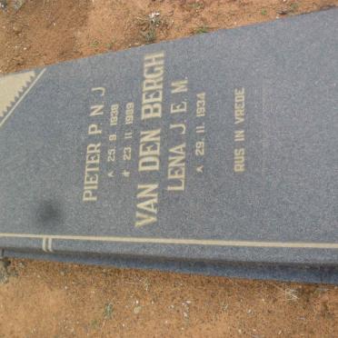 BERGH Pieter P.N.J., van den 1938-1989 &amp; Lena J.E.M. 1934-