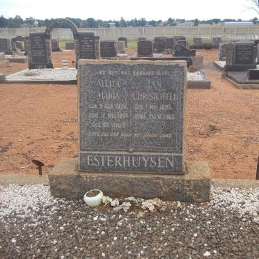 ESTERHUYSEN Jan Christoffel 1895-1965 &amp; Aletta Maria 1906-19?4