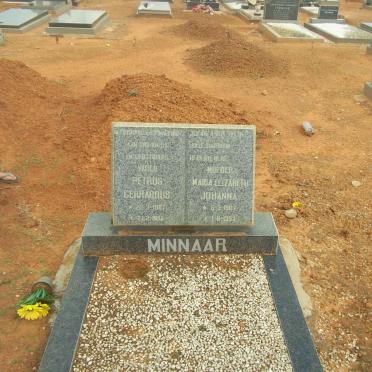 MINNAAR Petrus Gerhardus 1907-199? &amp; Maria Elizabeth Johanna 1907-1993