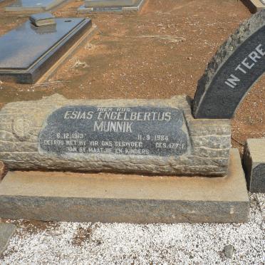 MUNNIK Esias Engelbertus 1913-1984