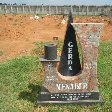NIENABER Gerda 1954-1996