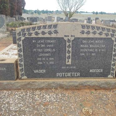 POTGIETER Petrus Cornelis Johannes 1886-1958 &amp; Maria Magdalena PIETERSE 1893-1963