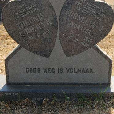 STEYN Theunis Lodewyk 1915- &amp; Cornelia J. VORSTER 1921-1992